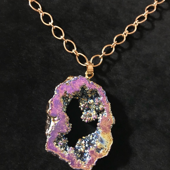 Necklaces - Picture 4 of 6